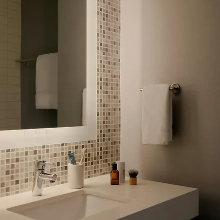 Hotel The Cloud One New York-downtown, By The One Group 4*