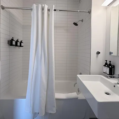 Hotel Court Square Long Island , Belvilla District 6 Formerly Sonder 4*