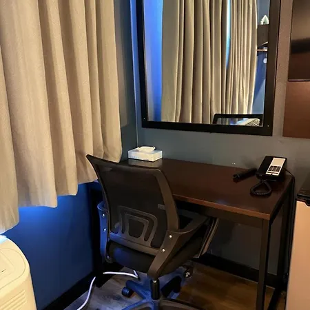 Hotel Mirage Brooklyn New York