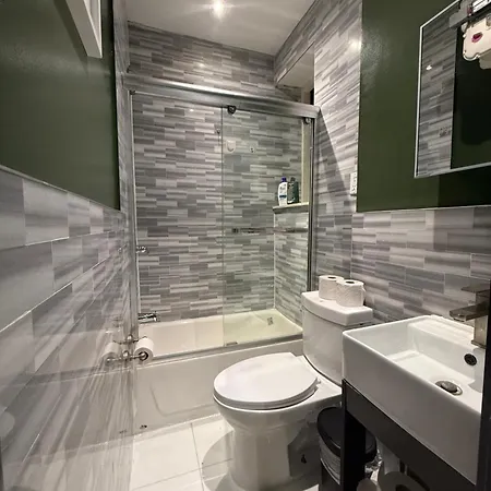 Discover The Comfort Of Columbia Area-3 Apartment