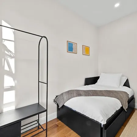Apartment Carroll Place - Bright 3br In Carroll Gardens