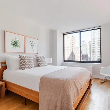 Blueground Midtown West Gym Ac Nr Times Sq Nyc-1741 Apartment