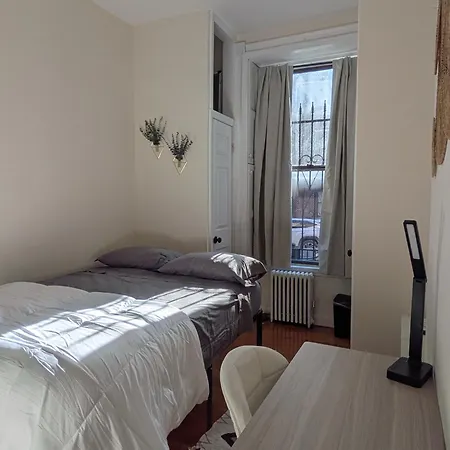 The Midtown Sanctuary - Private Silent At Times Square *