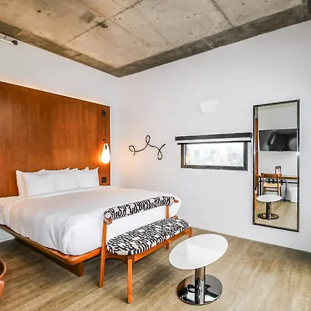 Merchant Les Hotel 4*