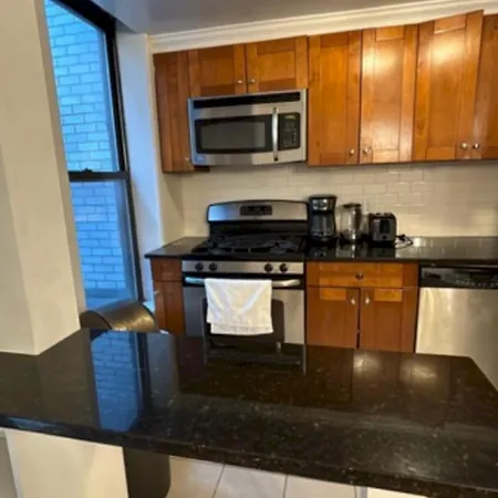 Trendy 5-bedroom In Nyc Prime Location Holiday home New York