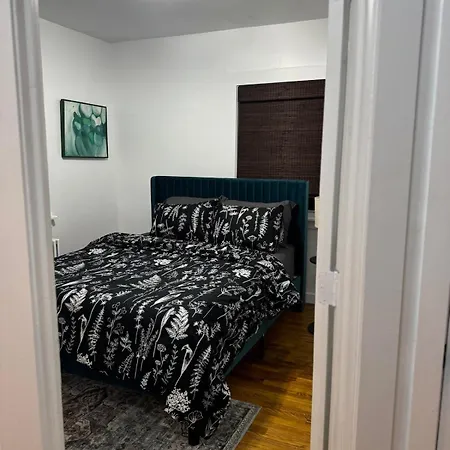 Holiday home Staten Luxe, Modern Close To Nj, Nyc And Brooklyn!