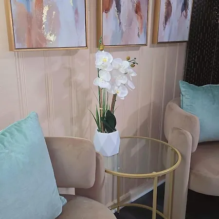 Imanis Cozy Hideaway * New York