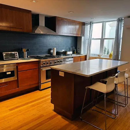 Holiday home Modern Townhouse In Historic Harlem New York