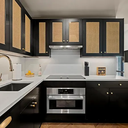 Holiday home Freeman 403 By Rove Travel - 1br With Shared Amenities New York