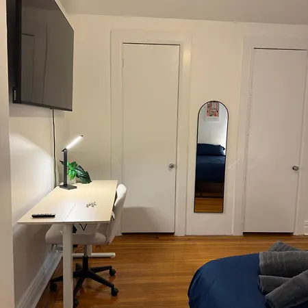 The Broadway Escape - Private In Times Square