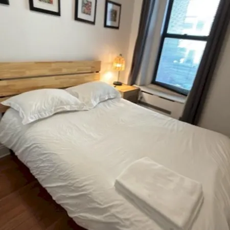 Trendy 5-bedroom In Nyc Prime Location Holiday home