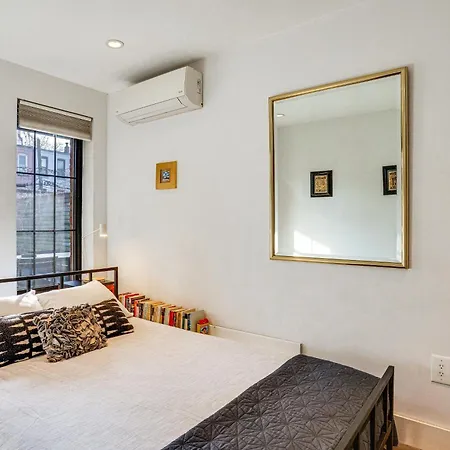 Shared Yard Space! Garden-level Unit In Bed-stuy New York