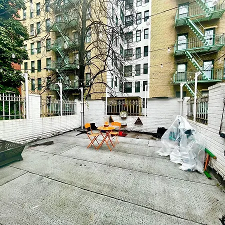 Beautiful And Spacious In Times Square! Homestay New York
