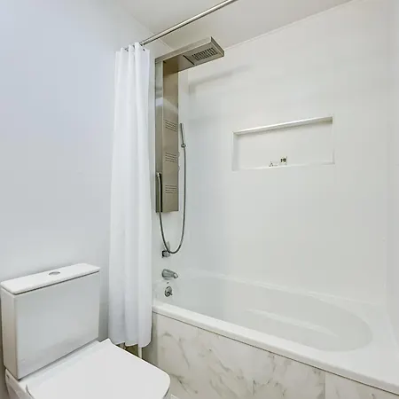 Holiday home Shared Yard Space! Garden-level Unit In Bed-stuy New York