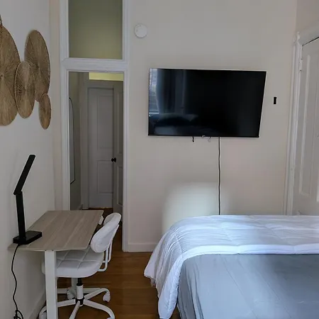 The Midtown Sanctuary - Private Silent At Times Square Guest house New York