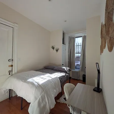 The Midtown Sanctuary - Private Silent At Times Square Guest house *