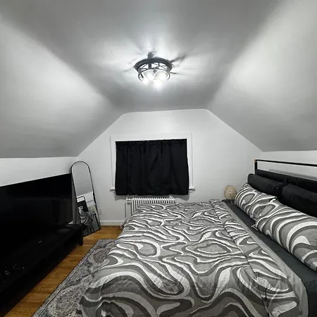 Holiday home Staten Luxe, Modern Close To Nj, Nyc And Brooklyn! New York
