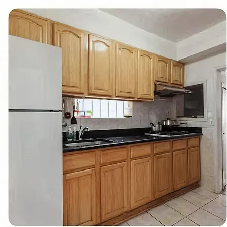 Cozy Private In Downtown Flushing Apartment *