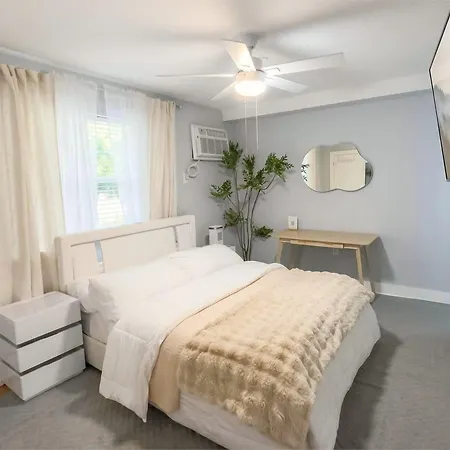 Spacious 3br Nyc Home, 3-min Walk Subway, Kitchen & Ac Apartment
