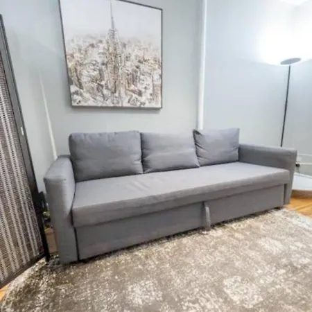 Spacious 3 Bedroom In Prime Location Of Nyc