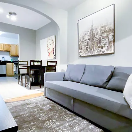 Spacious 3 Bedroom In Prime Location Of Nyc *