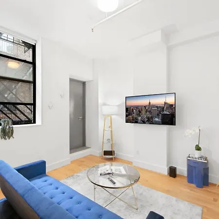 Beautifully Renovated In Prime Manhattan New York