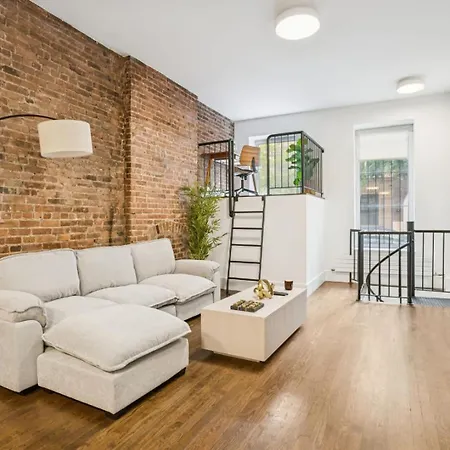 Charming Ues 1br Duplex Near Park