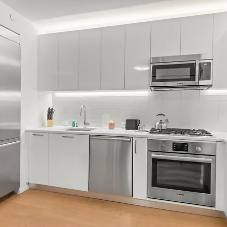 685 First Ave Apartment