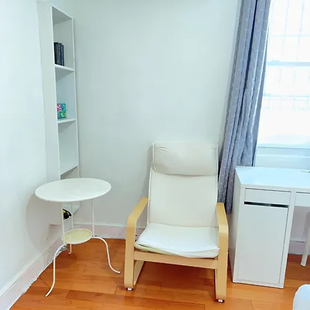 Cozy Private In Downtown Flushing Apartment New York