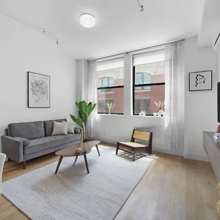 Beautifully Renovated 1 Bedroom In Prime Manhattan * New York