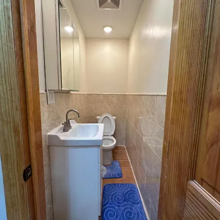 Hazari House Pine St * New York