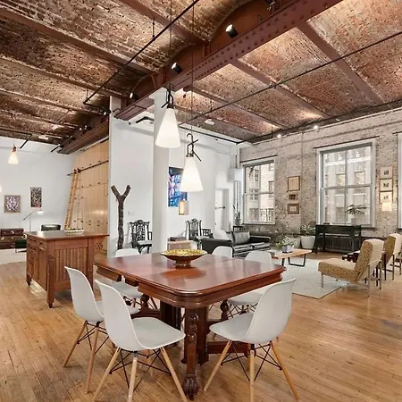 Apartment Sun-filled Luxury Historic 2 Bedrooms Apto *