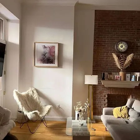 Noho Luxury Building 1br With Living With Pool And First Floor