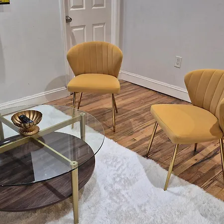 Relax And Unwind At Chic Bed-stuy Brownstone New York