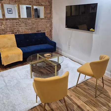 Relax And Unwind At Chic Bed-stuy Brownstone * New York