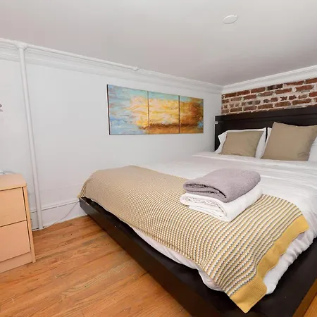 10th Avenue Urban Retreat- 3br Nyc *