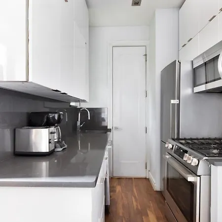 Blueground West Village Terrace Nr Hudson River Park Nyc-2123 Apartment