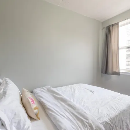 Stunning 3 Bed Fully Furnished Apartment