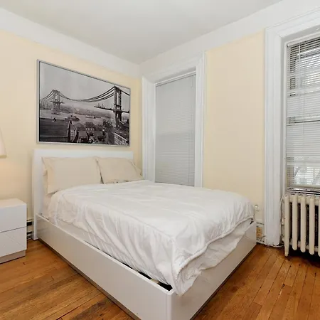 Apartment Comfy 3 Bedroom 1 Bath In Nyc *