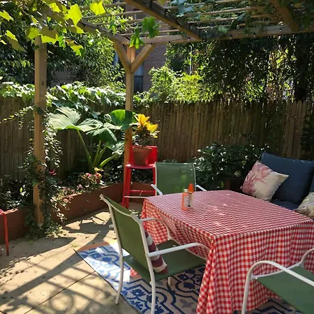 Enchanting Brownstone With A Magical Garden Apartment *