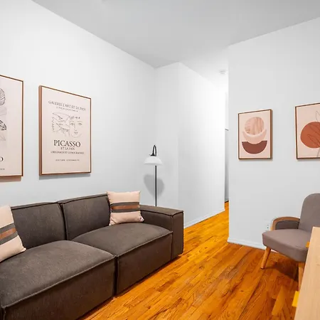 Apartment 2-bedroom In Hells Kitchen - Manhattan! New York