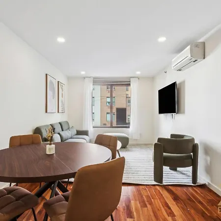 Stylish 2-bedroom Near Park - Laundry - Elevator Apartment