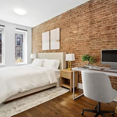 Gorgeous 2-bedroom Retreat In The Upper East Side Apartment
