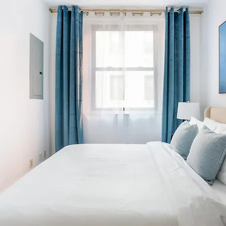 26a-2 Spacious Brand New Fully Furnished 2-bedroom In Prime Murray Hill Move-in Ready *