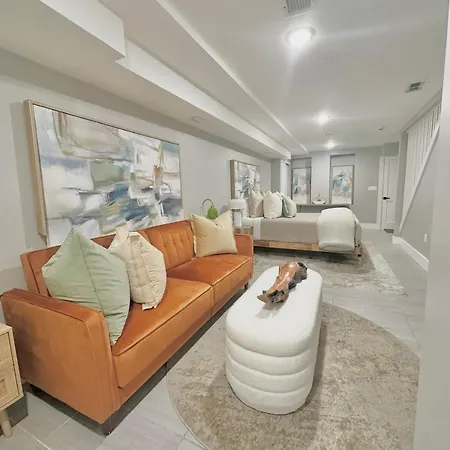 Large 4 Bedroom Nyc Apartment