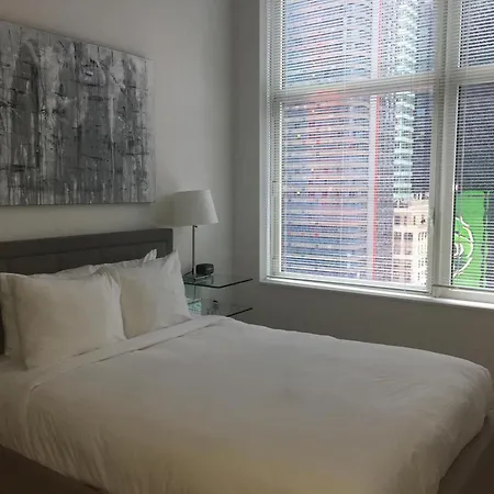 Apartment 1600 Broadway