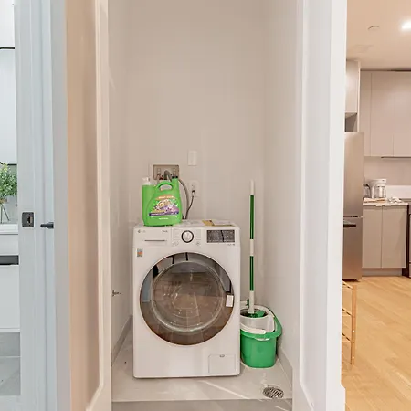 Chic In Brooklyn W Washer & Dryer Apartment *