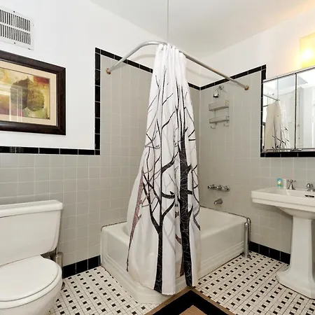 Apartment Comfy 3 Bedroom 1 Bath In Nyc *