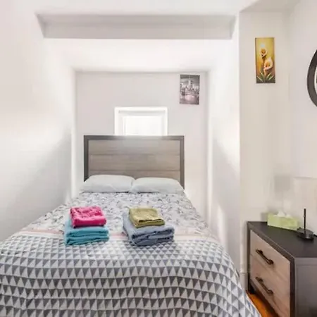 Apartment Trendy 3br Brooklyn Just Minutes To Manhattan *