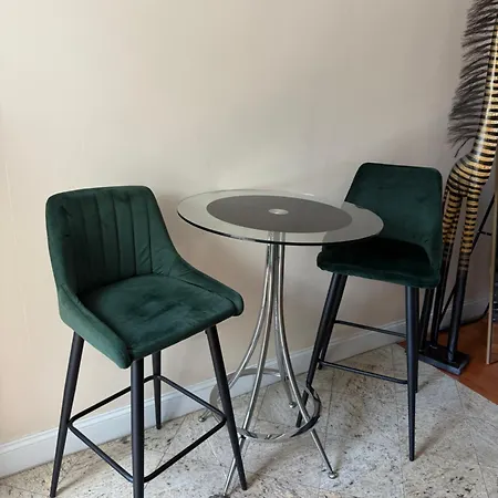 Entire Astoria 1-bedroom * New York